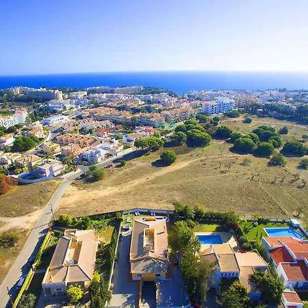 Villa In Olhos De Agua With Private Pool Vila Albufeira